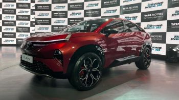 Tata Unveils Curvv SUV at Bharat Mobility Global Expo 2024