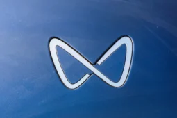 Mahindra XEV 9e full