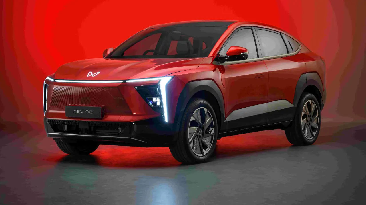 XEV 9e vs Curvv EV